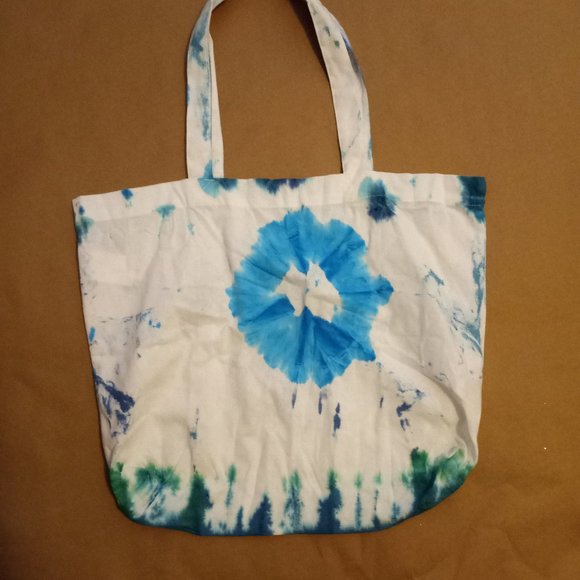 Fancy and Unique - Picture 16 of 16